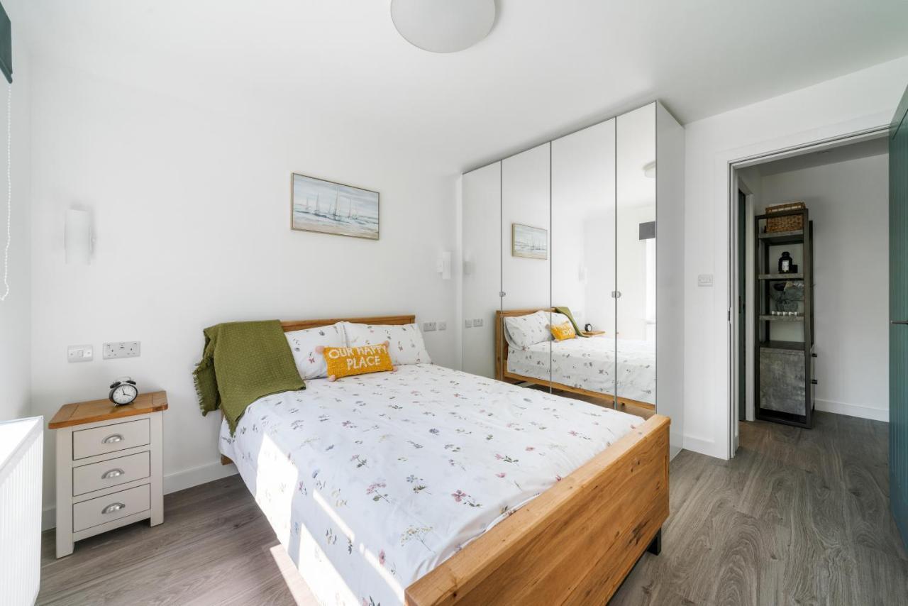 Newly Refurbished 2 Bed Flat Daire Mill Hill Dış mekan fotoğraf